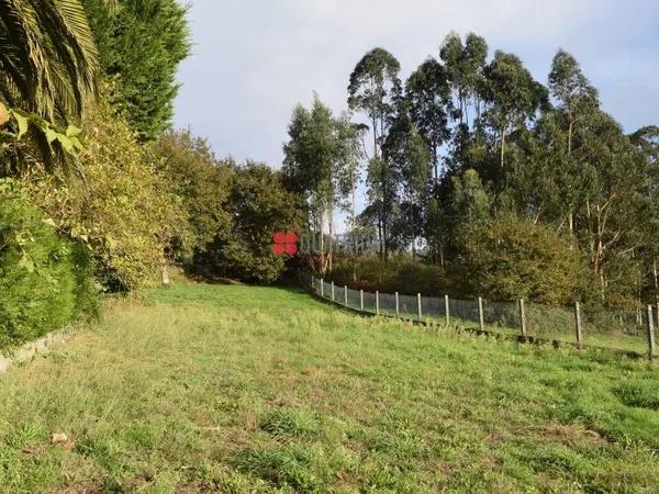 Terreno en Aldea Lombao