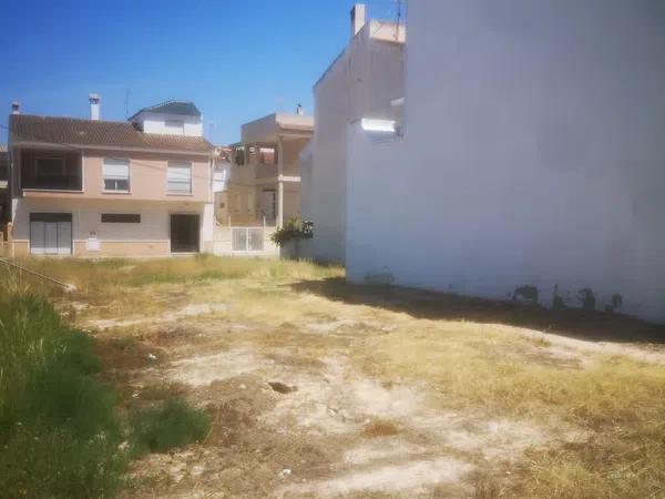 Terreno en calle Antonio García Larrosa, 51