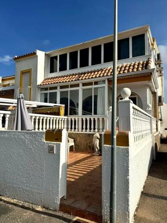 Casa independiente en calle Canarias