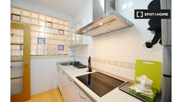 Apartamento de 1 dormitorio en alquiler en Abando, Bilbao