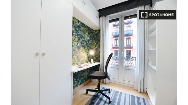 Apartamento de 1 dormitorio en alquiler en Abando, Bilbao