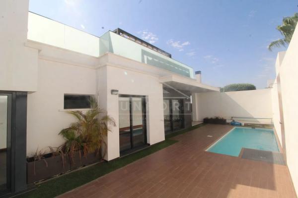 Chalet en Barrio Lomas de Cabo Roig-Los Dolses