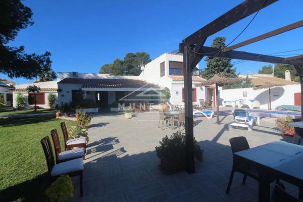 Chalet en Barrio Lomas de Cabo Roig-Los Dolses