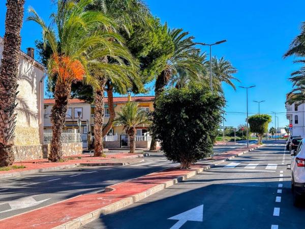 Chalet adosado en calle Gaviotas