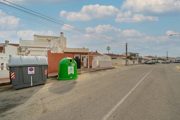 Chalet pareado en calle Antonio Ordóñez