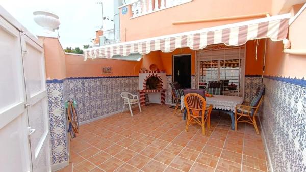 Chalet adosado en calle Guadalquivir s/n