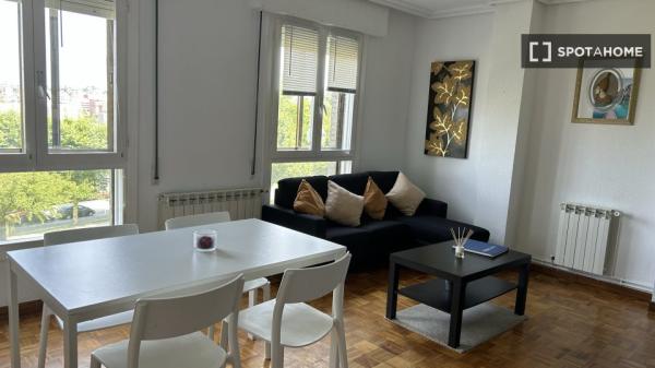 Room in shared apartment in Santander