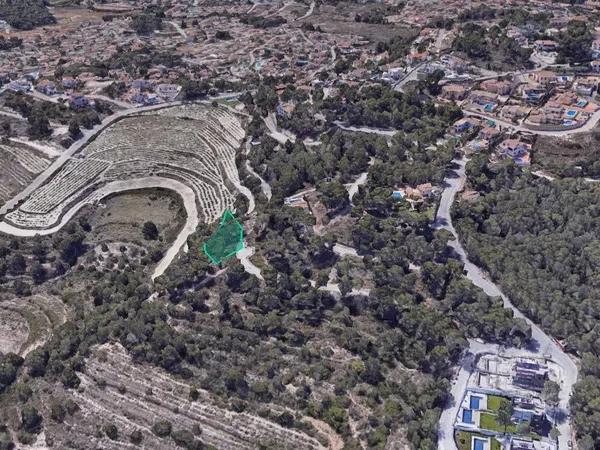 Terreno en calle Benisol