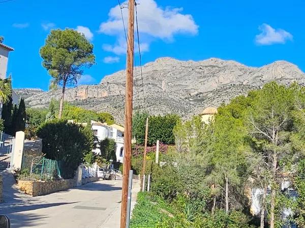 Terreno en calle Serrella s/n