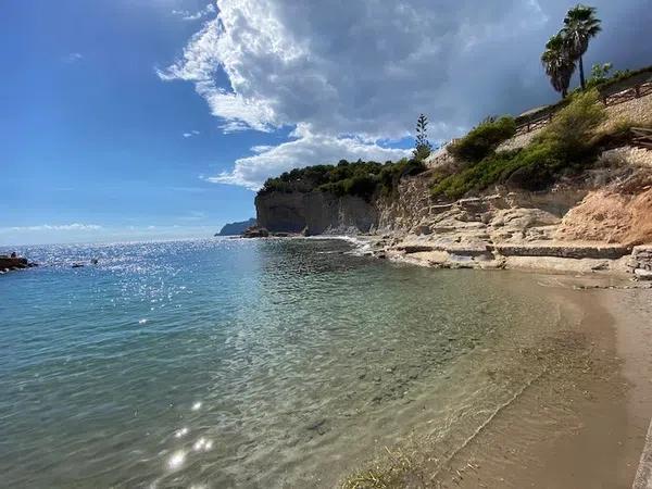 Terreno en Cala Advocat - Baladrar