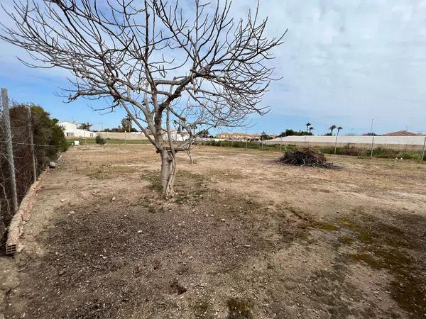 Terreno en calle Mar Egeo s/n