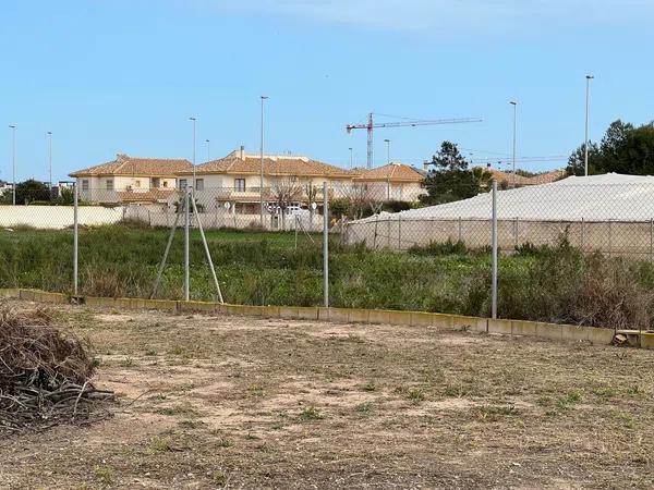 Terreno en calle Mar Egeo s/n