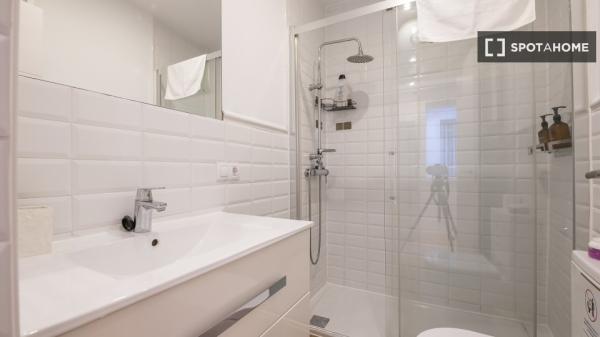 Apartamento T1 inteiro em Madrid