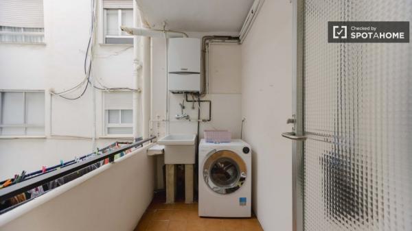 Chambre à louer dans un appartement partagé à Valence