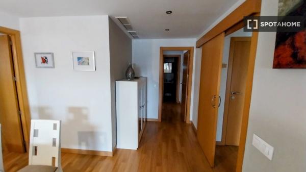 3-bedroom apartment for rent in Norte, Seville