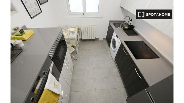 Rooms for rent in 4-bedroom apartment in Deusto, Bilbao